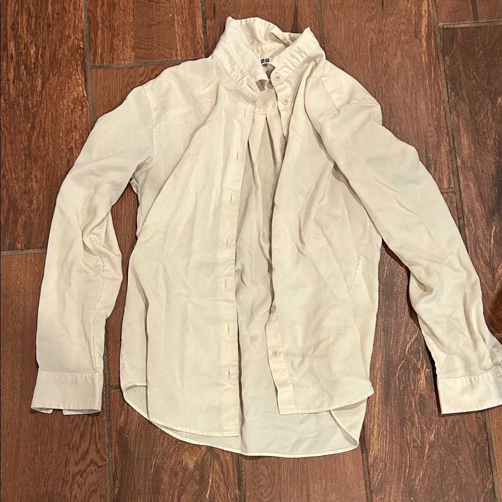 Uniqlo size XS beige button down top